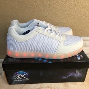 Gleamkicks unisex shoes woman’s 9.5 men’s 8